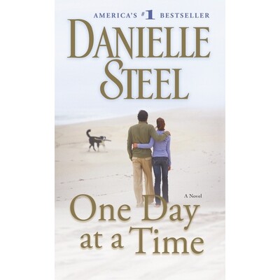 预订 One Day at a Time: A Novel: 9780440243335图片