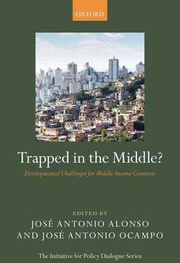 【预订】Trapped in the Middle?