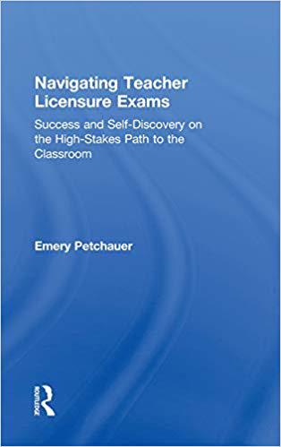 【预售】navigating teacher licensure exams