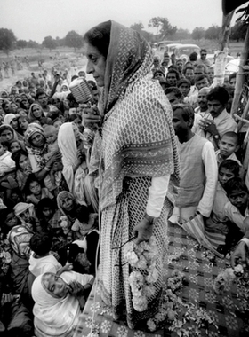 预订 Dear Indira Gandhi: The Epic Tale Of Bharat: 9781326459178