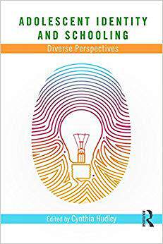 【预售】Adolescent Identity and Schooling