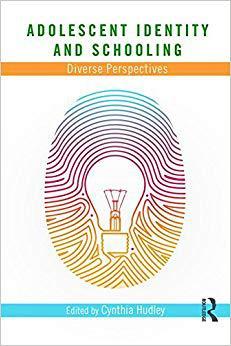【预售】Adolescent Identity and Schooling
