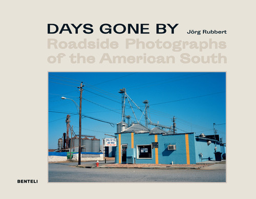 Roadside Photographs of the American Sou
