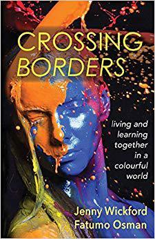 【预售】Crossing Borders: Living and Learnin...