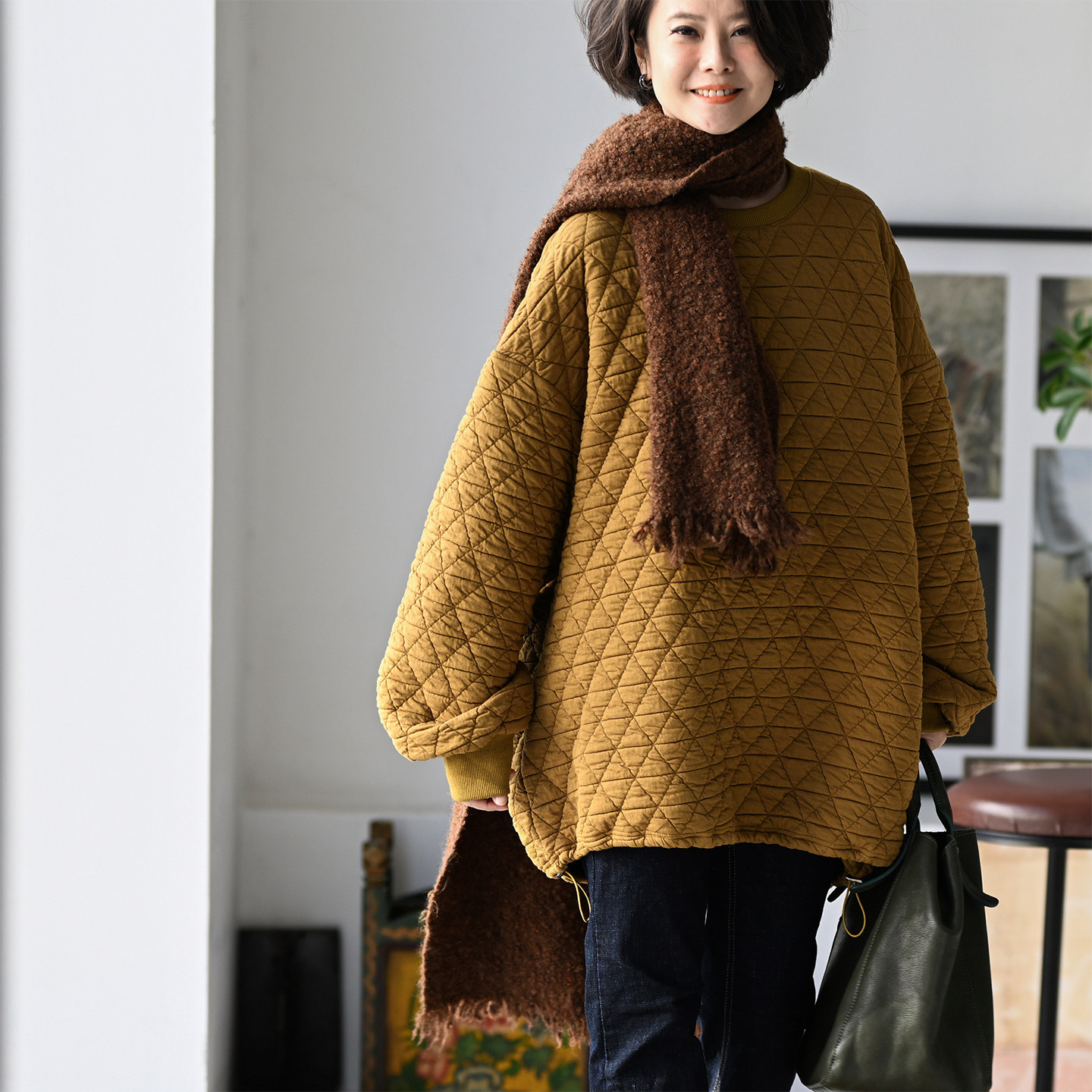 落肩抽绳绗缝菱格宽松大版卫衣女