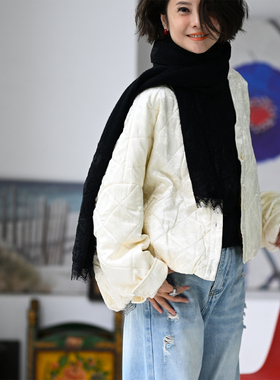 F77180文艺休闲气质高级感亮面提花绗缝短棉服外套女冬米兰宣言