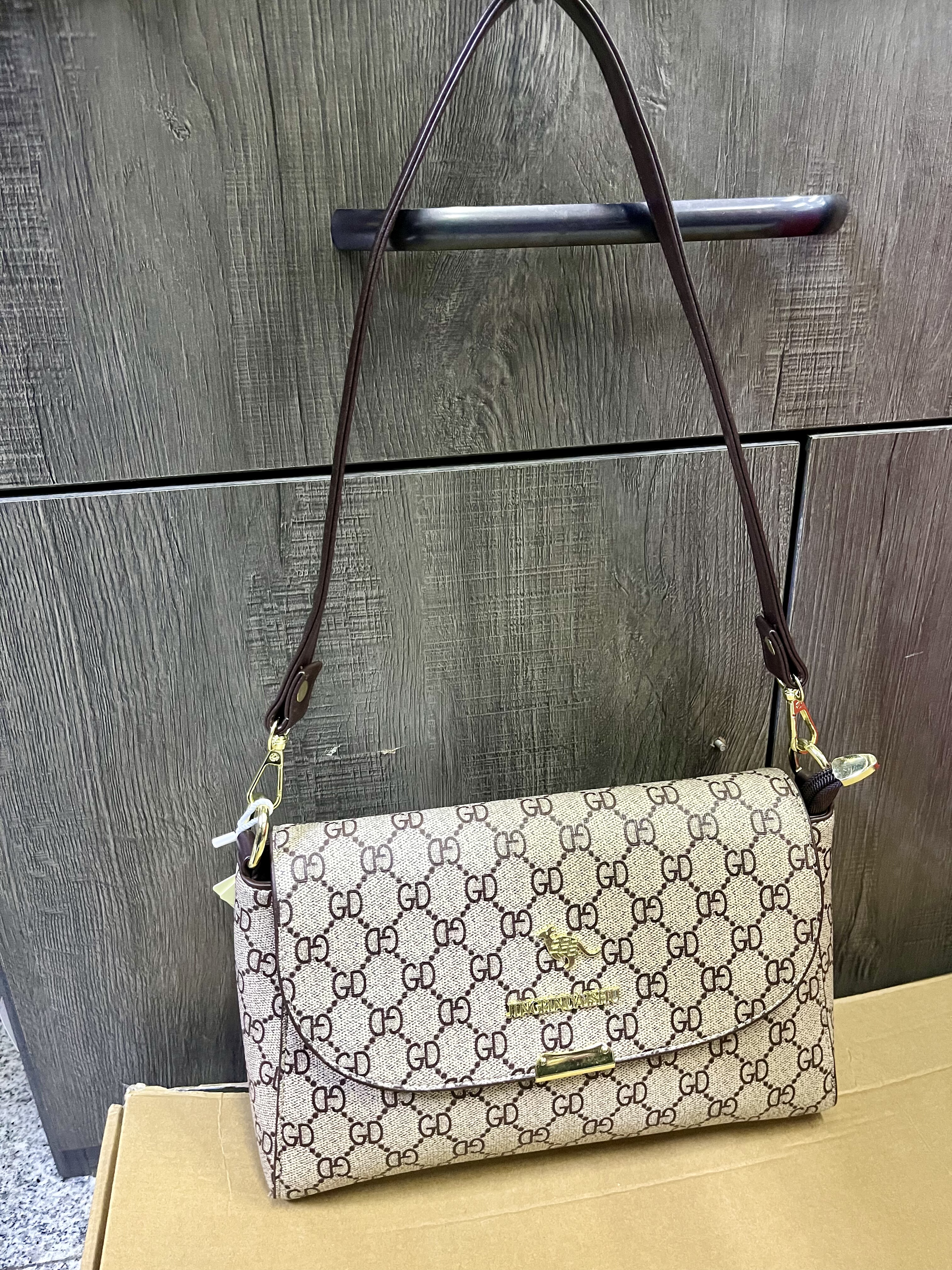 2025新款时尚潮流单肩包大容量百搭休闲多功能休闲斜背女包妈妈包