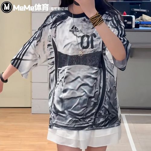 阿迪达斯男装2025秋季款满印花轻薄足球风复古运动短袖球衣KF8523