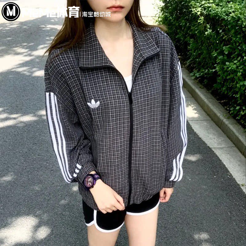 阿迪达斯三叶草女装2026秋复古撞色格纹街头松弛感休闲外套LD5339