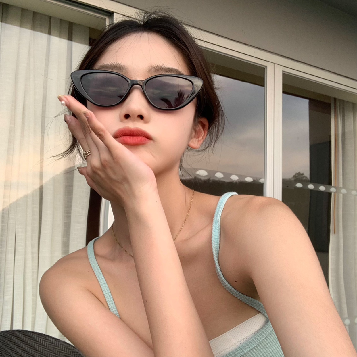 MELIYA复古三角猫眼小脸墨镜女高级感ins黑色框防晒拍照太阳眼镜
