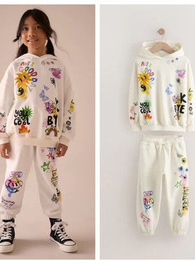 英国NEXT亲子装 25春新女童大女孩白色卡通涂鸦长袖卫衣+运动长裤
