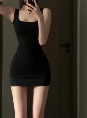 021ope 姐系小黑裙收腰显瘦吊带裙包臀裙纯欲辣妹方领紧身洋装