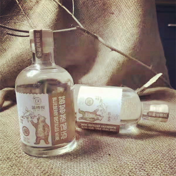 大兴安岭蓝莓蒸馏白酒52度500毫升包邮产地发货破损包赔