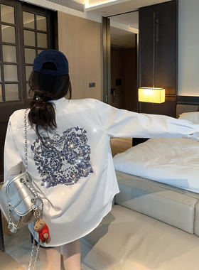 庄大泥 免烫抗皱白色蝴蝶烫钻春季薄款长袖衬衫女中长款衬衫