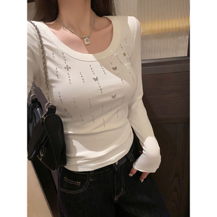 庄大泥 蝴蝶设计感烫钻白色打底衫