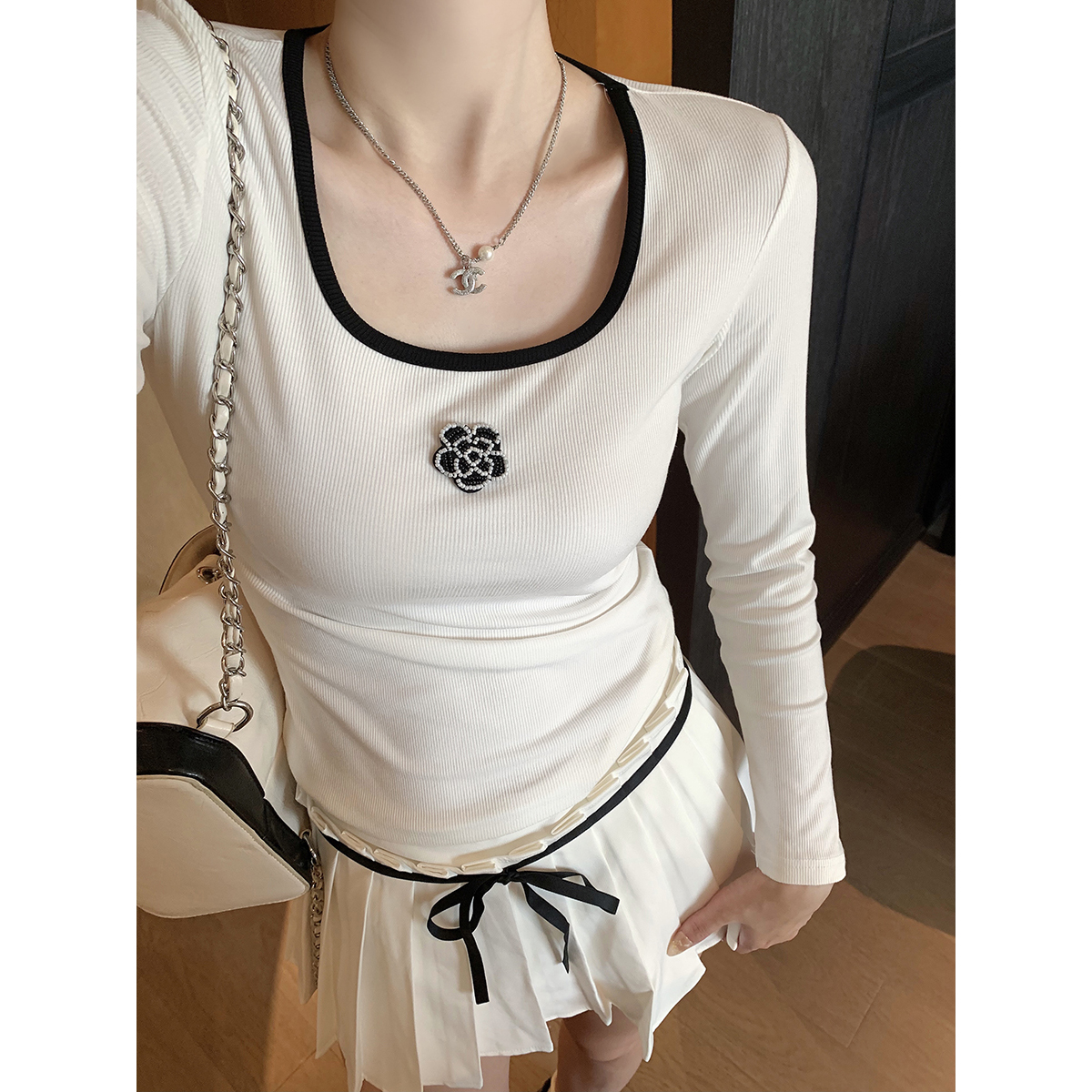 庄大泥 拼色手缝山茶花修身长袖