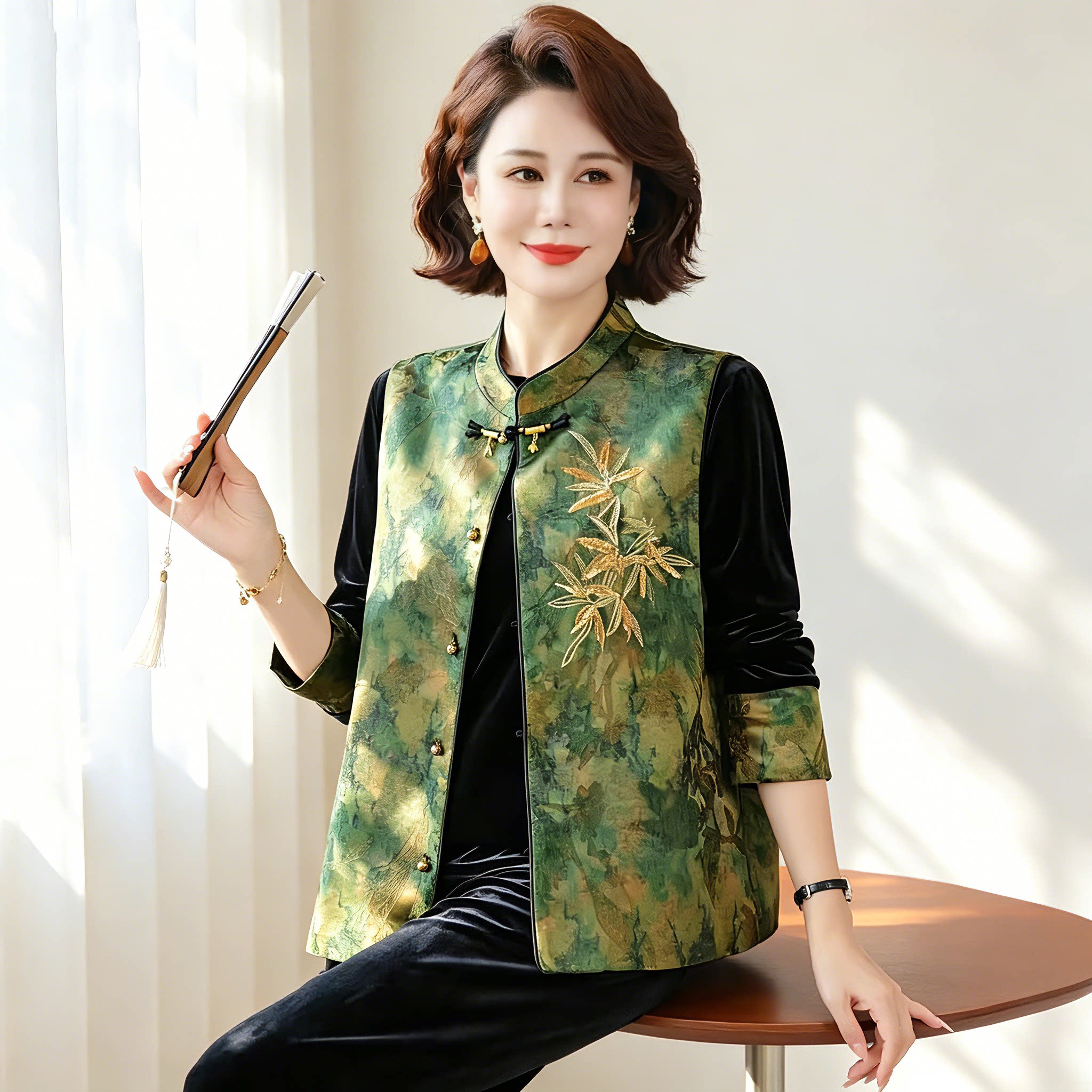 新中式风印花刺绣马甲三件套女秋季洋气开衫妈妈减龄运动休闲套装