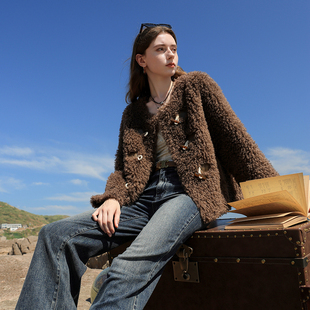 三彩2024冬季新款环保皮草仿泰迪毛外套圆领牛角扣毛绒上衣女M