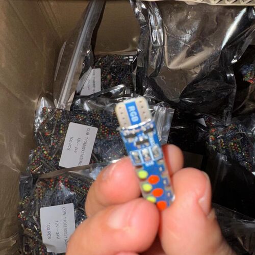 12VT10汽车led改装七彩爆闪示宽灯24V货车行车顶灯小插泡氛围灯