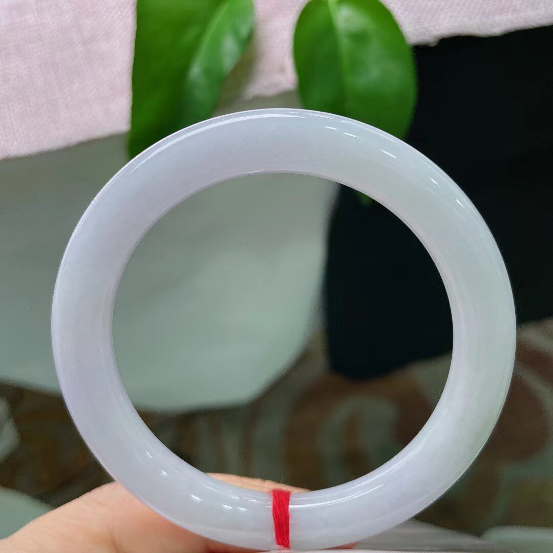 天然翡翠春带彩手镯玉镯