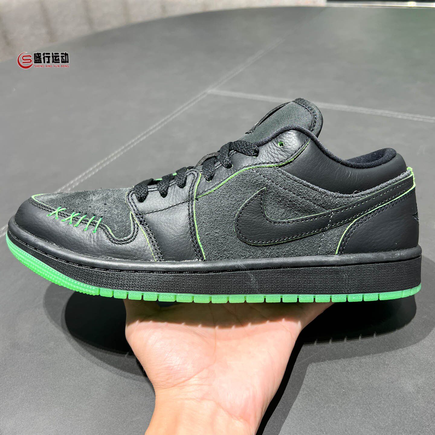 Nike耐克男鞋2026年冬新款AJ1日常百搭缓震耐磨篮球鞋 IQ5494-001