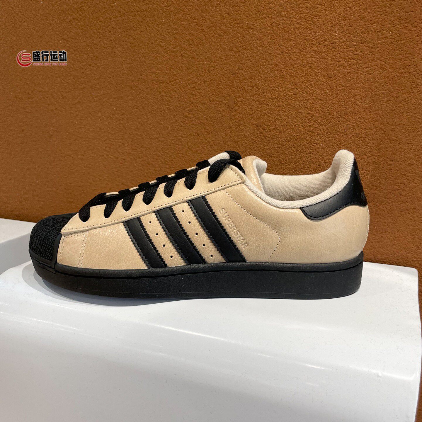 阿迪达斯三叶草女款2026新款经典贝壳头板鞋运动鞋 IH6661 KI3569