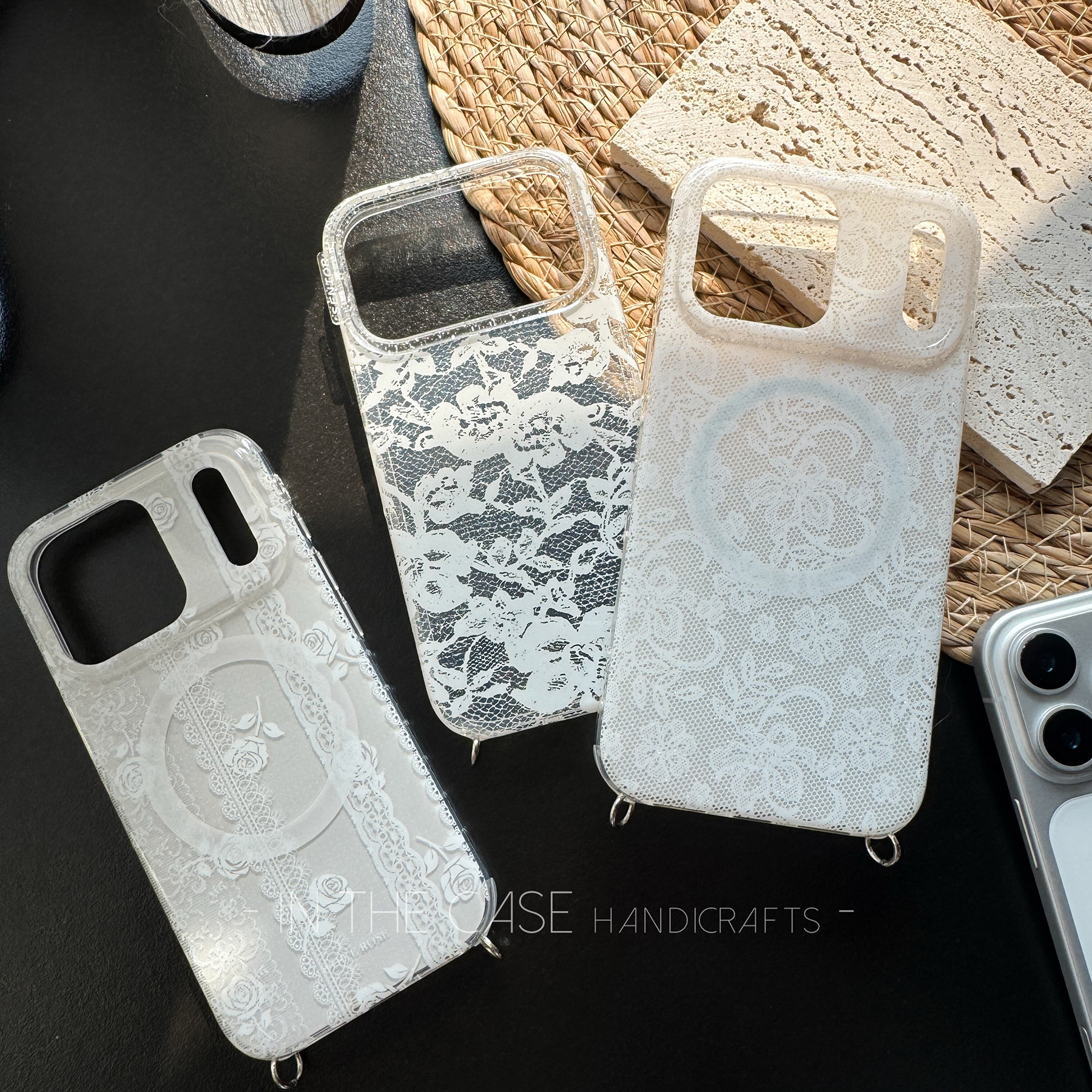 InTheCase法式复古蕾丝iphone17温柔仙女挂孔磁吸手机壳适用苹果