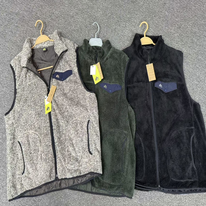 外贸原单秋冬新款潮牌男女式户外珊瑚绒保暖立领宽松休闲背心马甲