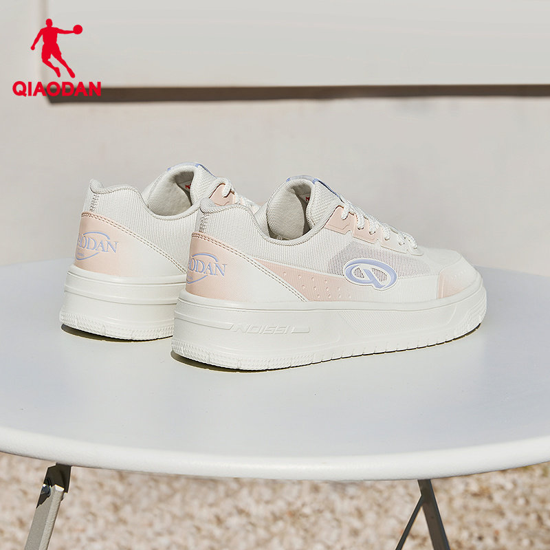 乔丹夏季新款网面透气运动鞋板鞋女薄款软底百搭增高初中生休闲鞋