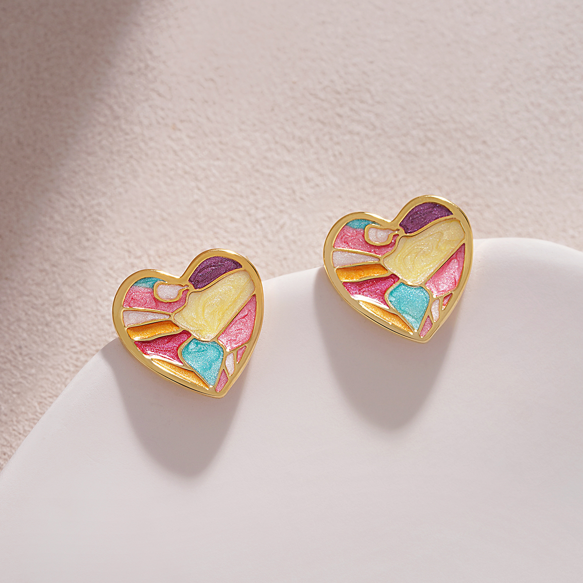 高级感法式复古多巴胺彩釉耳环独特设计感桃心耳钉2025年新款耳饰