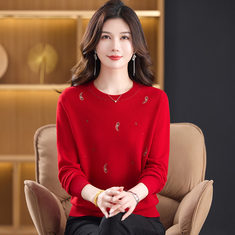 妈妈春秋镶钻羊毛衫套头显瘦