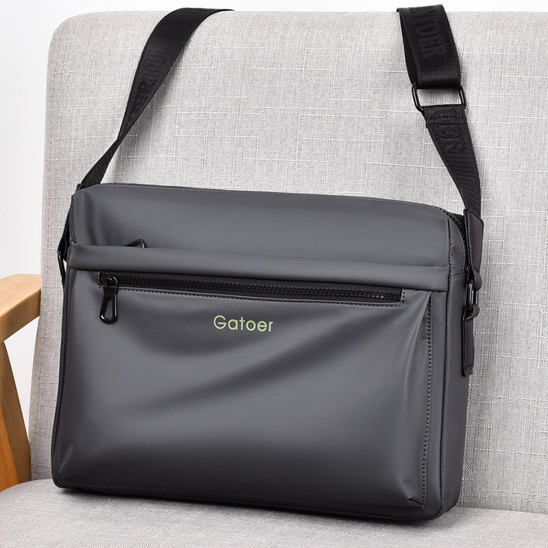 潮牌男包休闲单肩包时尚挎包防水布包小方包多拉链斜挎包青年背包