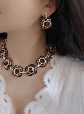 宫廷复古红宝石项链耳环套装