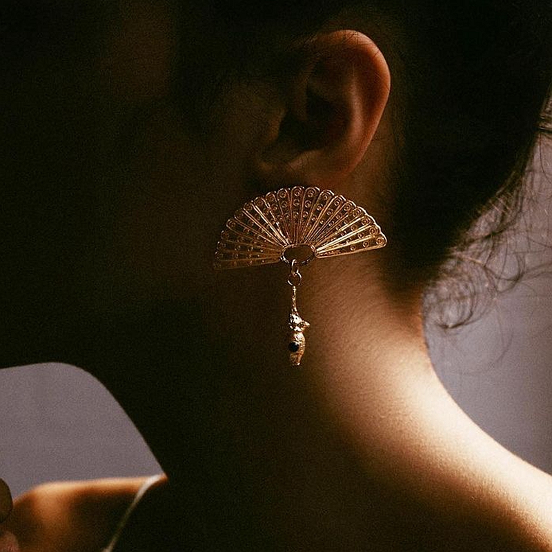 小众高级感复古黑玛瑙扇形耳环