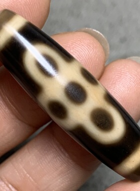 ACT04402白化牙黄至纯五眼闪电玛瑙天珠吊坠约40直径11.1mm