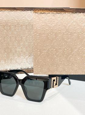 方形大框男女款显瘦遮阳墨镜时尚