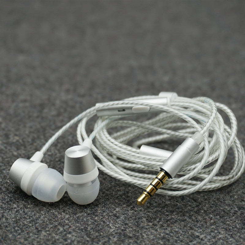 入耳式手机金属高音质耳塞低音炮线控女生耳机有线原装带麦满包邮