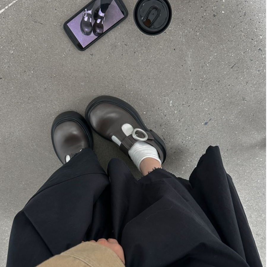 VEEFSHOW 3179 厚底玛丽珍皮鞋女学院风皮带扣增高粗跟黑色单鞋潮