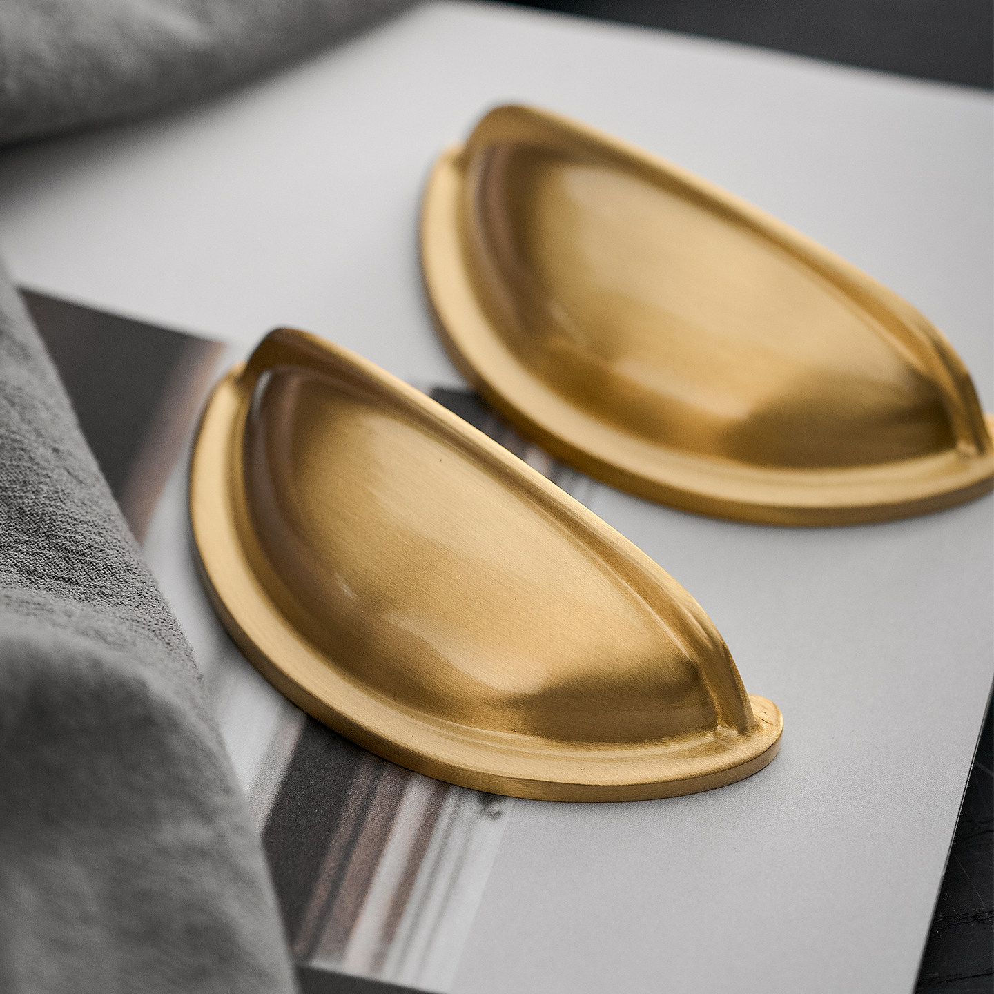 屿铜法式复古贝壳黄铜拉手衣柜门抽屉橱柜门轻奢柜子纯铜半圆把手