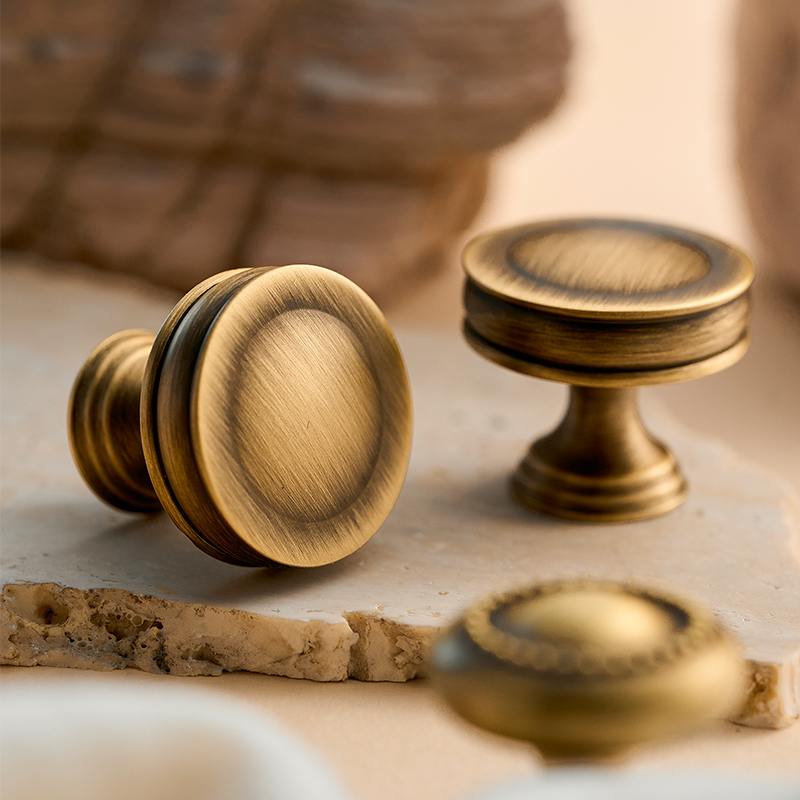 屿铜轻奢高端抽屉单孔柜门小拉手