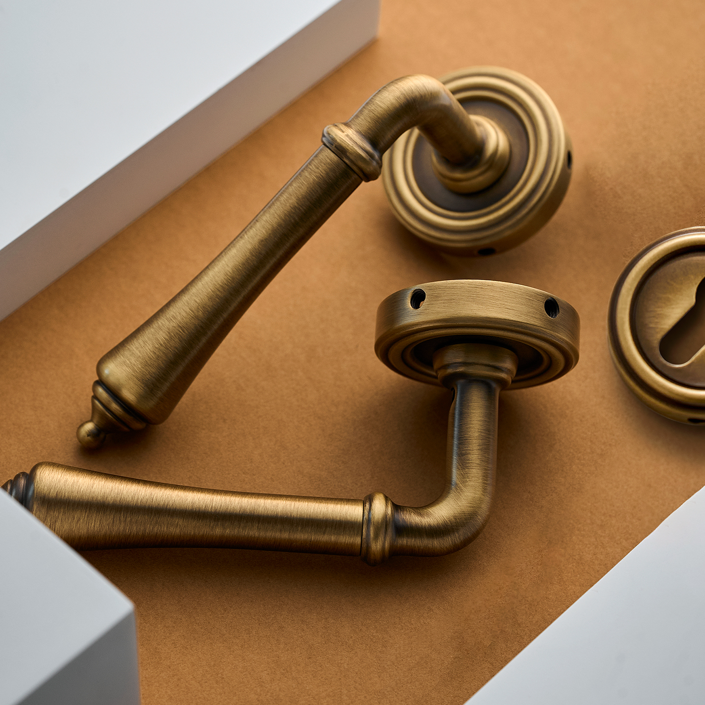 屿铜法式复古黄铜门锁卧室卫生间门室内家用通用型古铜房间门把手