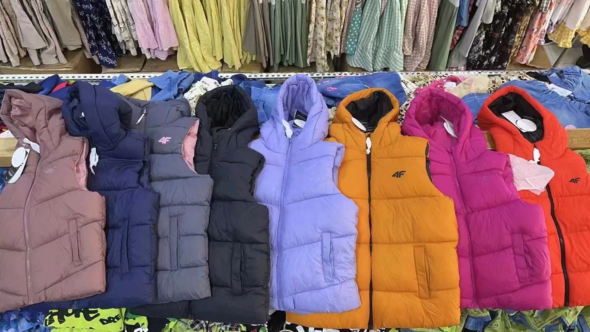 芬兰订单4F运动棉马甲坎肩连帽款 可机洗,童装/婴儿装/亲子装,羽绒马甲,淘宝优惠券,粉丝福利购,淘宝优惠卷