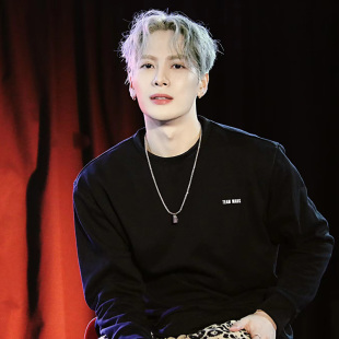 77-TEAMWANG王嘉尔长袖T恤男 加绒卫衣