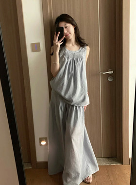慵懒松弛感蓝色宽松套装