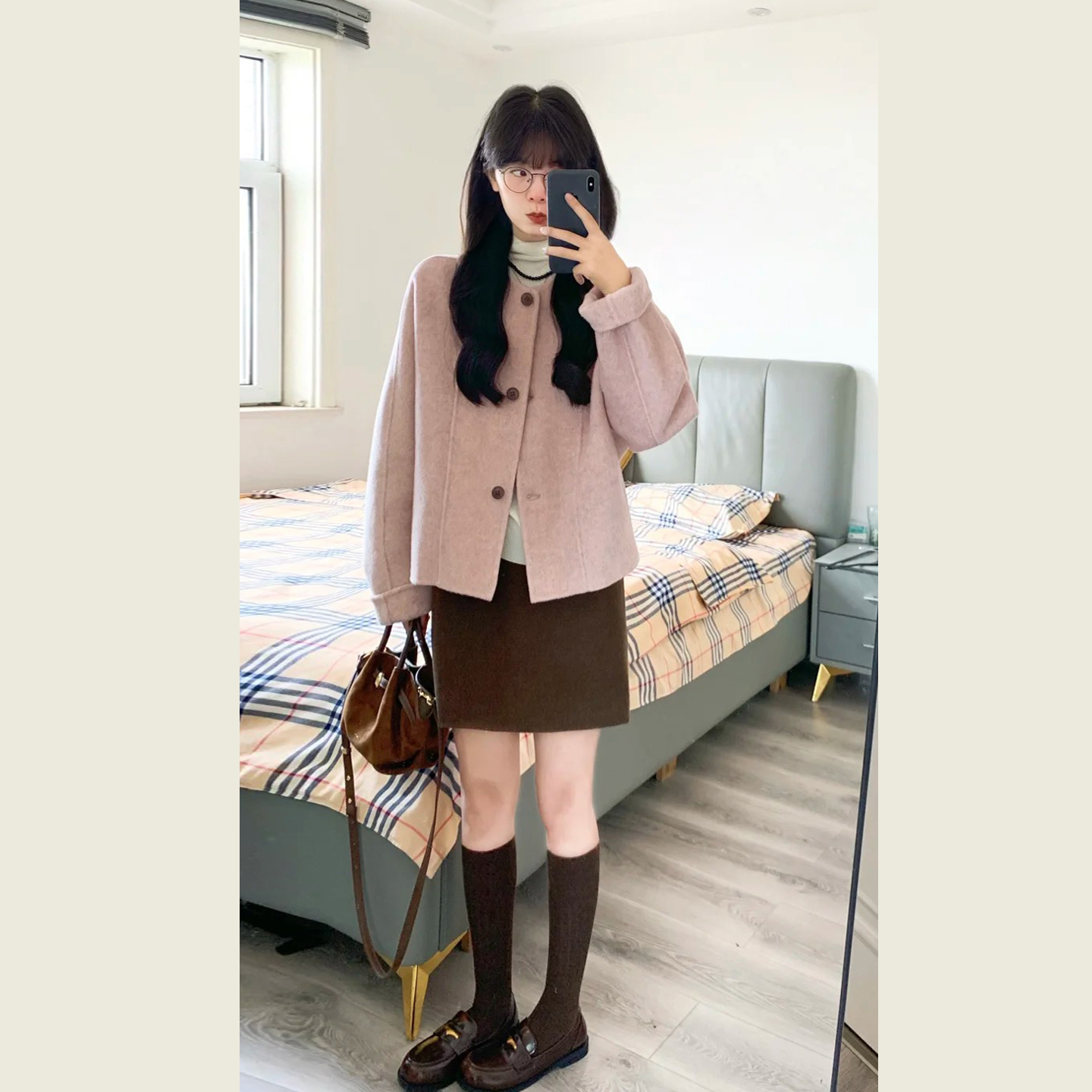 粉色圆领减龄小香呢子大衣