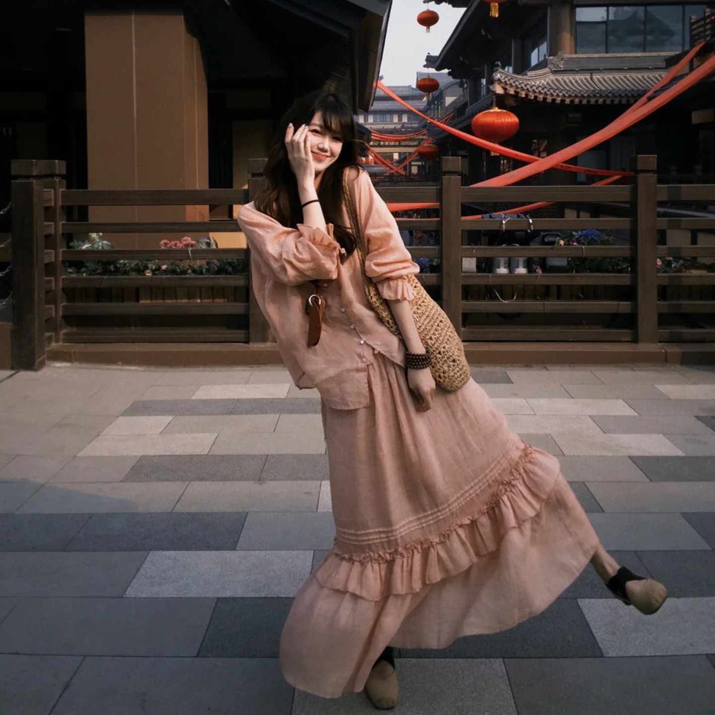 度假风甜美橘粉色减龄套装女春夏季花苞领衬衫高腰半身裙两件套