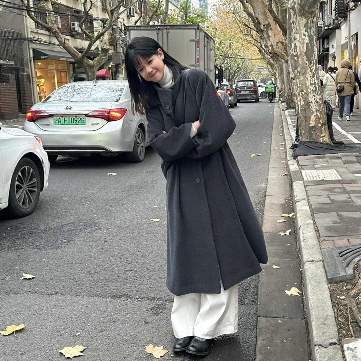 韩系深灰色立领单排扣呢子大衣