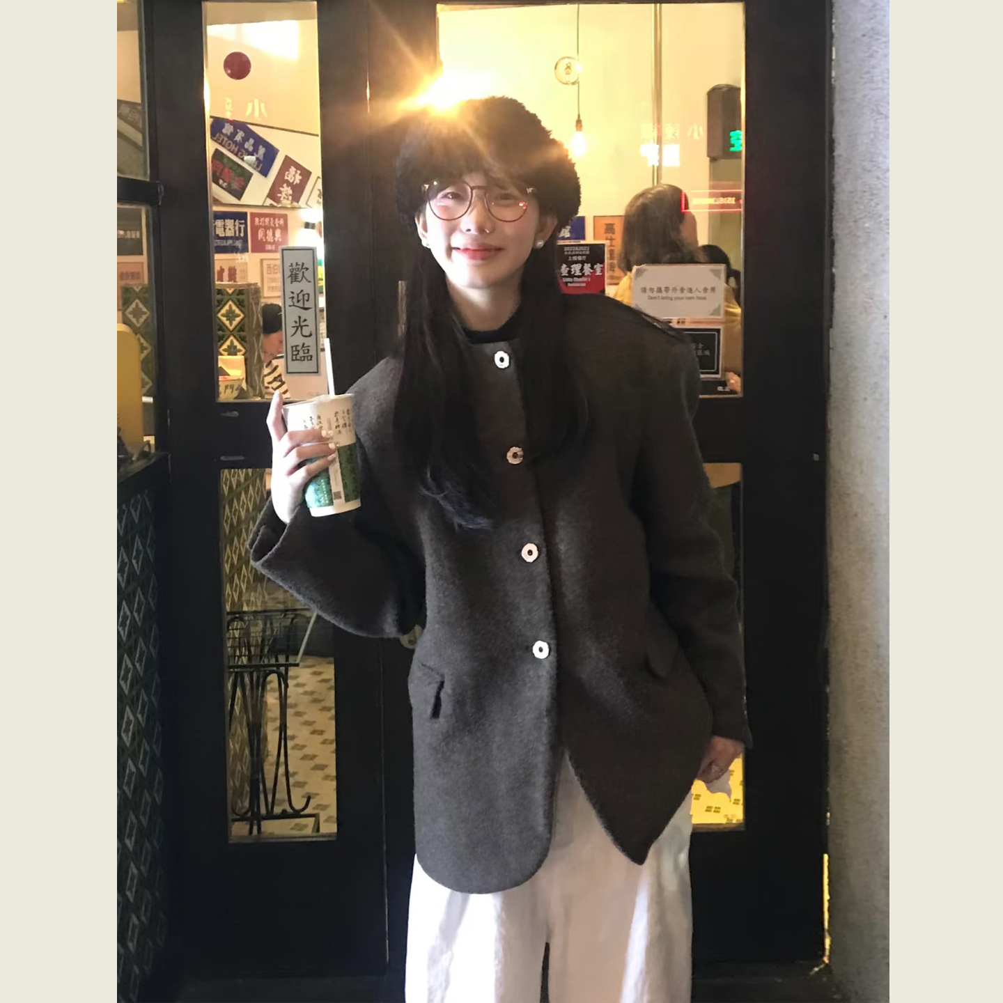 复古咖色圆领单排扣呢子外套