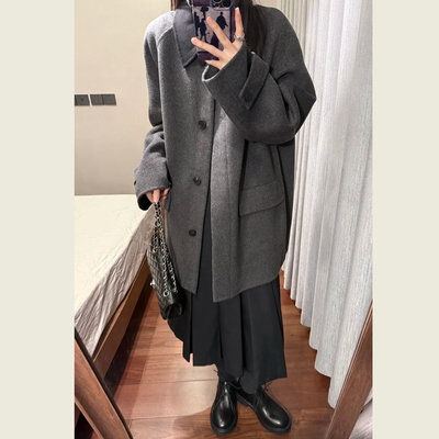 灰色撞色领单排扣毛呢外套