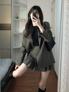 韩系通勤时尚减龄套装女春秋季小个子西装外套高腰百褶短裙两件套